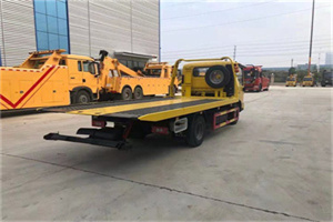 洪山非事故拖车